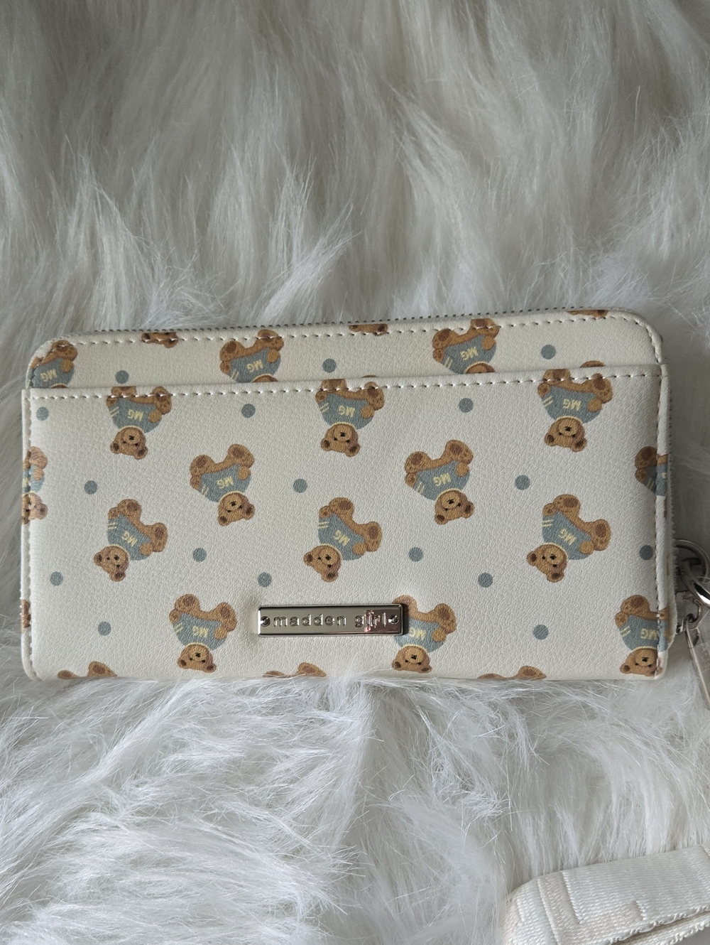 Madden Girl Cream Bear Print Zip Wallet
